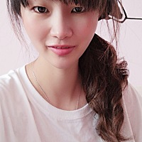 有做过满月发汗的宝妈们吗，是多久做的，做后多长时间可以见风呢可是我们这医生说是半年后做，你们呢