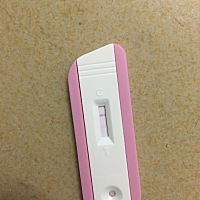 闲来没事拿金秀儿测卵巢功能的试纸测了下自己的，弱阳，不知道结果算好还是不好呢
