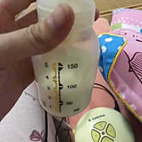 没母乳烦恼……母乳太多……也烦恼