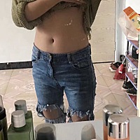 这才多久就开始变样了，想买个防辐射服 ，就说我天天净花钱   呵呵