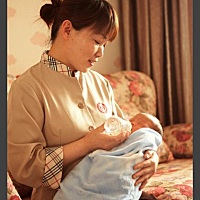 生孩子期间，隔壁产房待产妈妈过来房间问我第几胎，我是一胎，她是三胎剖腹产，前两个是姑娘，明天她要...