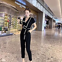 （那些想减肥瘦身的，又不想节食又不想动的（因为我也很懒的），给你推荐一款减肥糖果，一个月以后全身...