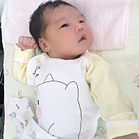 老公的小情人选择了在我们结婚周年5月21日这天降生了，8.2斤重，初为人母，余生请多指教