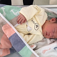 宝宝已经22天了，马上要去医院弄出生证明了，可是还没想好名字，女宝宝姓吕，姐妹们能不能帮我想几个好...