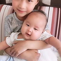 小姐俩