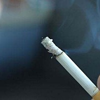 被动吸烟对孩子的危害有多大？ 被动吸烟可使儿童红细胞免疫功能下降。被动吸烟的儿童是最容易受到烟...