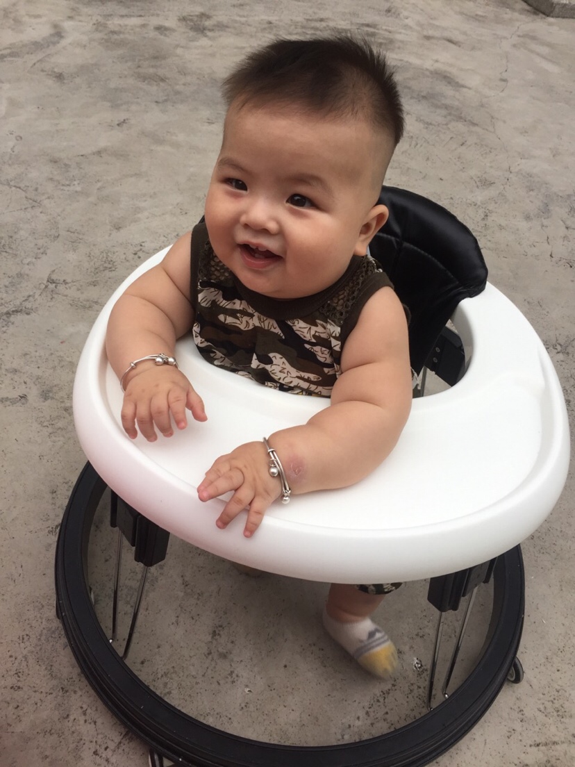 每个月5斤，四个月时已经20斤