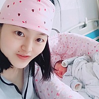 5月24号下午4:43分顺产6斤6两女宝，真的是很意外哦，总算盼到闺女了，大宝男孩、产程痛的怀疑人生�...