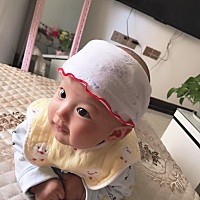 三个月的宝宝不会追听 铃铛在耳边摇完全没反应也不会转头找怎么办呢。眼睛倒是会跟着人转满月做听力测试...