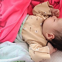 有没有婆婆就一个儿子，有了孙子不想带的？但在外人眼里好像什么都懂，像是一直她带的一样，真叫我...