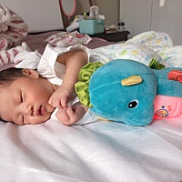 晒下儿子，等闲下来再发生产过程，3680克，男宝宝一枚，做母亲很幸福。哈哈