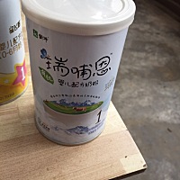 圈里的宝妈有给宝贝喝这款蒙牛的奶粉的吗，打算换奶粉，不知道效果怎么样？大家来说说呀！
