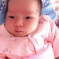 每天躺在我旁边我还看不够，我的小宝贝