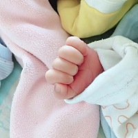 怀孕的时候巴不得快点生了好解脱，现在才知道生了才是折磨的开始……尤其是他一会哭一会哭的时候又不是...