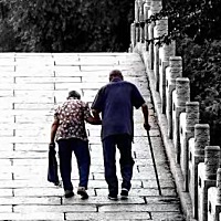 据统计：即使最美好的婚姻，一生中也会有200次离婚的念头，50次掐死对方的冲动。即使最幸福的工作，也会...