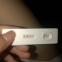 大家帮我看看这是怀孕了吗？有白色的印子而已