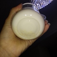 有宝宝是喝雅培青挚有机奶粉吗？现在在喝二段，发现非常难冲泡，很多办法都试过了，还是很多沉淀物，越...