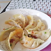 怀孕十周了，超喜欢吃醋  最近爱上了炸酱面，最少三勺醋，吃这么多对宝宝会不会有影响🙃