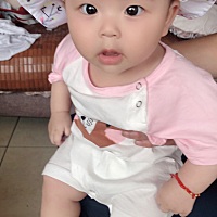 宝贝明天五个月啦。