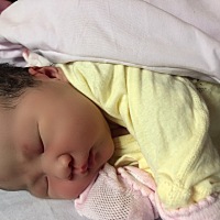 昨天19点43分，我家小棉袄出生了…6斤8两，顺产，微撕裂…