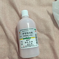 急急急，各位宝妈宝宝脸色有疹子和湿疹能用炉甘石洗剂直接涂吗？宝妈们有用过吗？求告知求告知