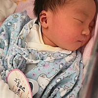5.27剖腹产一女宝宝，家有俩女注定以后是丈母娘的，哈哈  第一胎顺产，第二胎剖的，感觉顺产的时候...