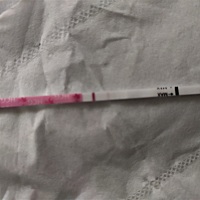 闭着眼睛起来上厕所，测试纸一套操作，一看这个小粉粉，瞬间清醒了，瞌睡没了。是有了吧有了吧😊