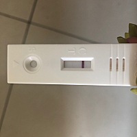 对照怀孕特征，啥啥都种，比如，小肚胀痛，尿多，腿酸，我以前来大姨妈前都胸涨，这次都没有，可就是没...