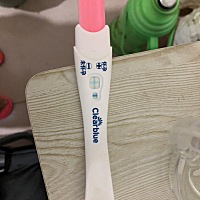 末次月经5月12号，早上5点左右用可丽蓝测的，还有大卫，帮我看看怀了吗？很担心啊，最近就要来姨妈了。...
