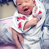 37+1晚上见红   刨腹产下二胎女儿   孕期前三个月干呕想吐  不想吃酸喜欢吃甜辣  整个孕期都很懒  特能...