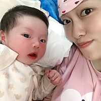 宝贝出生的第十六天了！终于熬到了一半了🤗虽然生完宝宝的第二天自己皮肤过敏湿疹，本来我们这边的习...