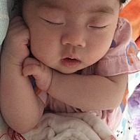 让我们来讨论讨论宝宝的身高体重吧，我家宝宝满月才长了一斤半，身高长了五公分，都说我没喂好，但是宝...