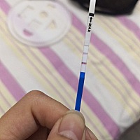 排卵期过了四天了 测排卵测弱阳。是否有怀孕可能。这两天胃里烧心