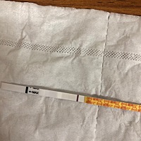 5月31号排卵，11号中午早早孕试纸测的，有水印子吗？？？我老公说有，我也感觉似乎有一点点