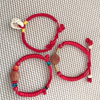 总觉得自己不够热爱生活，好像对什么都能抱有热情，又好像对什么都提不起兴致……意外怀上小二宝，在经...