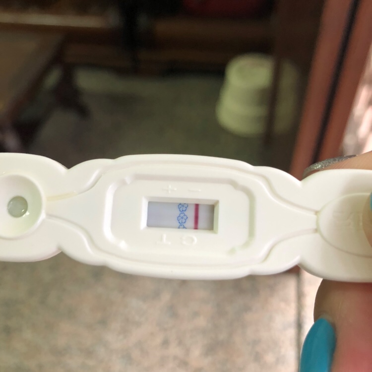 姐妹们，这是有还没有阿！5.12末次月经，排卵期同房了！6.11是经期，但还没有来！现有症状尿频尿急，疲劳感超重，总想睡觉，胸还有点胀痛！请问我是验得过早了吗？