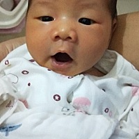 多辛苦都无紧要，希望你和姐姐平安健康成长。