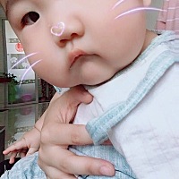 有五个月添加辅食的麽，都是吃的什么，米粉还是别的呢，求指点