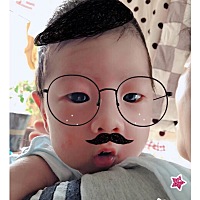 我们的第35天，体重将近5kg，身高60cm。是不是发育有点快呢🧐