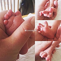 宝宝的小脚丫，妈妈怎么都爱不够[色]