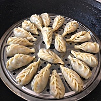 木耳鸡蛋馅。超级好吃
