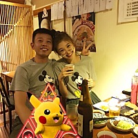 希望所有姑娘们都能嫁给爱情💓人生易如反掌～哈哈 一定要先爱自己哦 不是说你要给自己买什么口红...