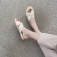 怀孕时穿的鞋子，超舒服，推荐给各位准妈妈～