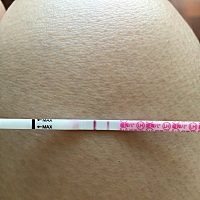 哪位小姐姐能不能告诉我这算不算是排卵，或者是不是马上要排卵了。