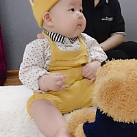 纯母乳喂养 两天拉一次 并且很粘稠...宝宝是不是便秘啊