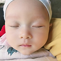 后，脑勺又睡偏了，好不容易睡好。烦恼