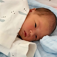 笑的老娘心都化了，每看一眼就觉得很神奇，这小家伙是我生的，嘻嘻嘻