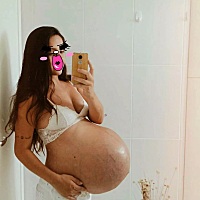 肚子大的很