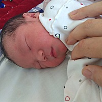 6月16顺产男宝，7斤，说说我孕期反应，爱吐，什么肉也不吃，不爱喝奶，不吃鸡蛋，肚子椭圆形，一点...