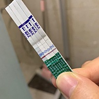 坐等孕吐，22号的月经，17号开始验出两天条，每天加深，肯定不是炸胡了这次